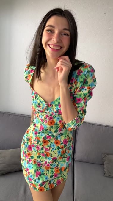 I have a delicious pussy for you under the dress, you definitely can’t resist ????