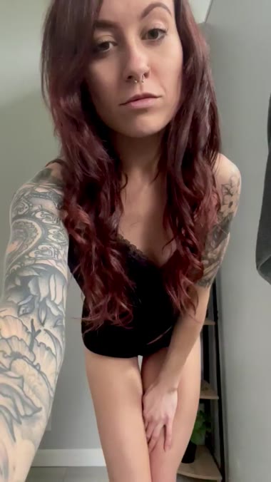 I heard you like alt girls with itty bitties ????????