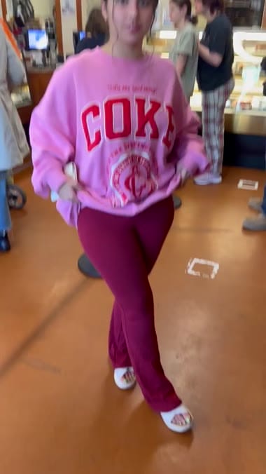 Public flash at the pastry shop again