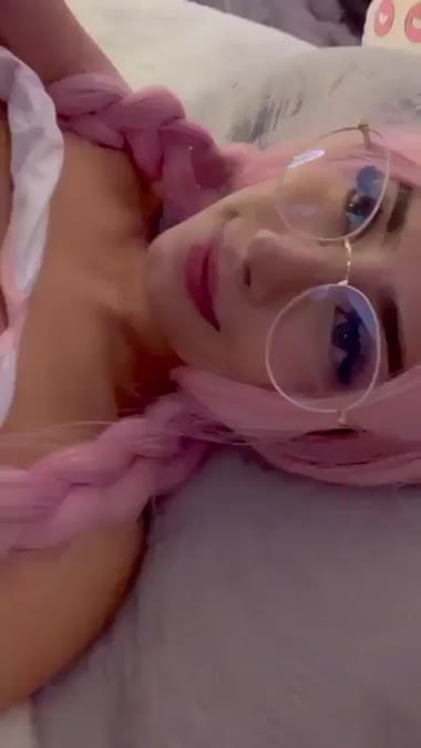 Would you creampie a shorty girl like me? ????